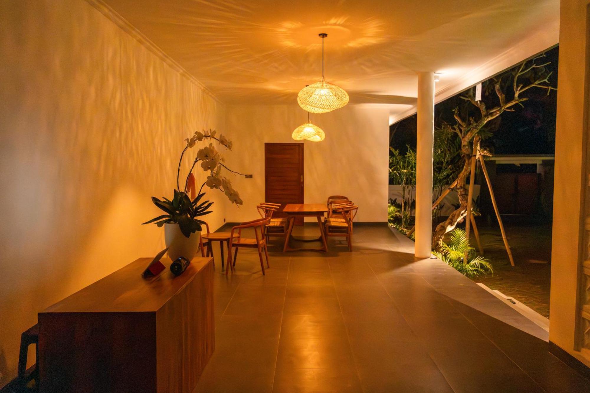 Tropical Almond Villa ウルワツ エクステリア 写真
