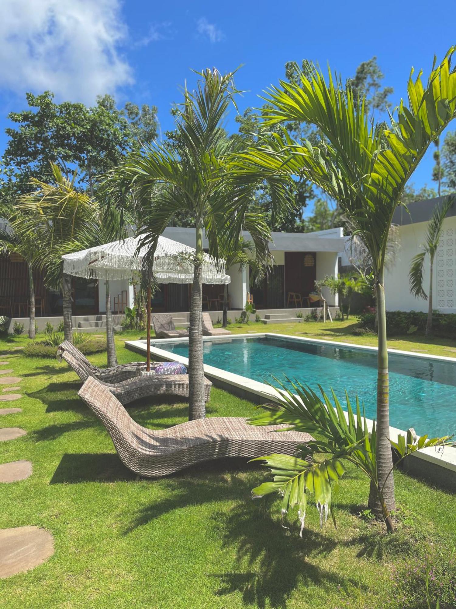 Tropical Almond Villa ウルワツ エクステリア 写真