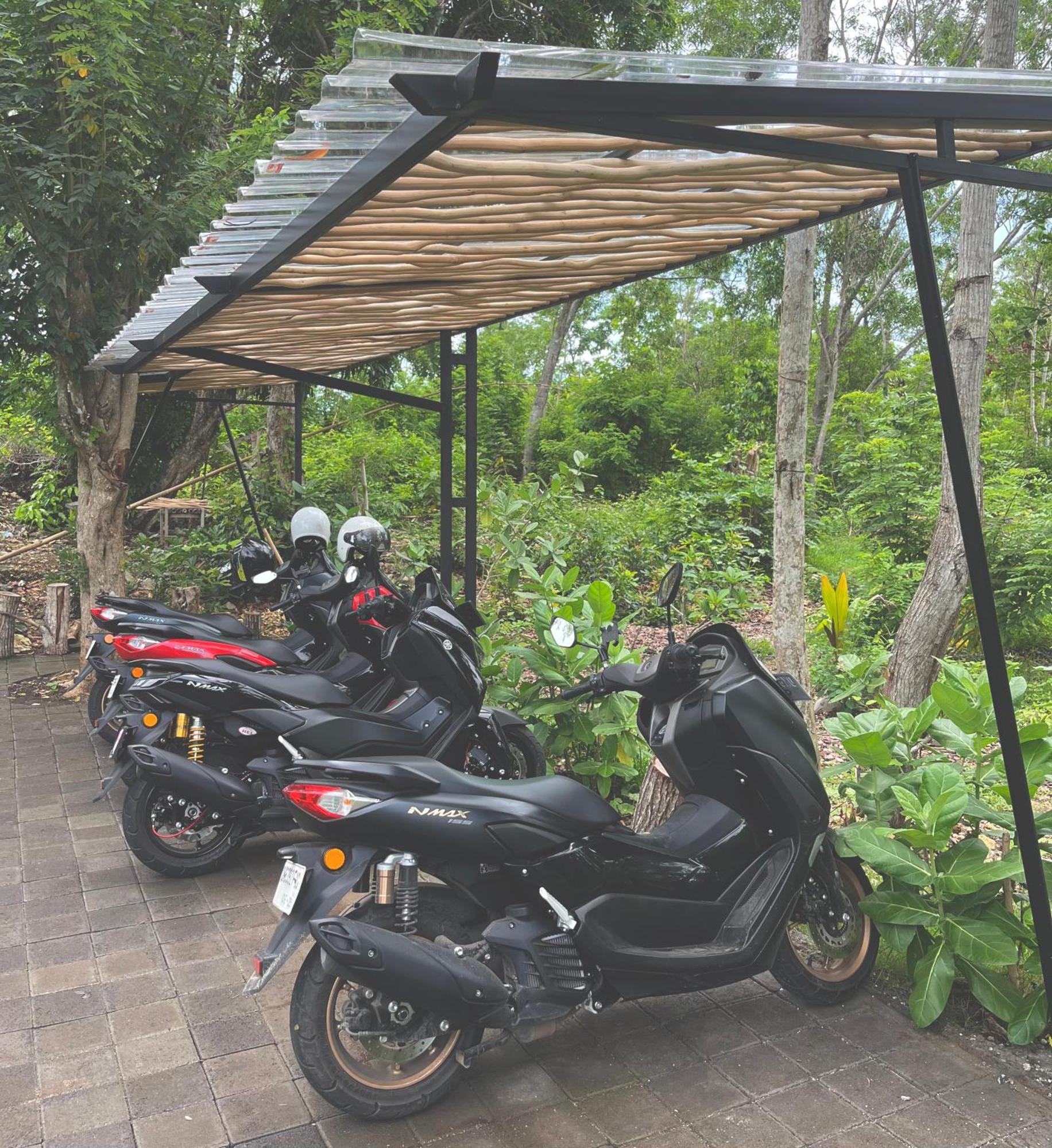 Tropical Almond Villa ウルワツ エクステリア 写真
