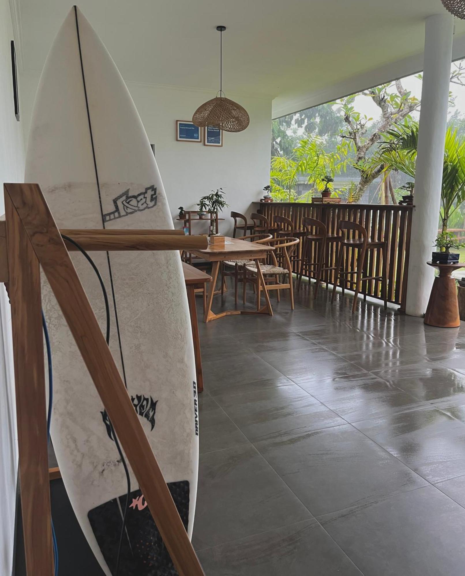 Tropical Almond Villa ウルワツ エクステリア 写真
